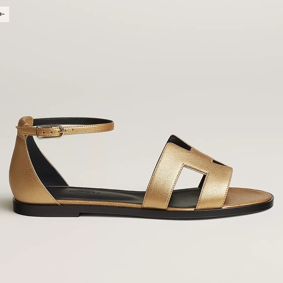 💕HP💕Hermes Santorini sandal dore (metallic gold) - Picture 3 of 8